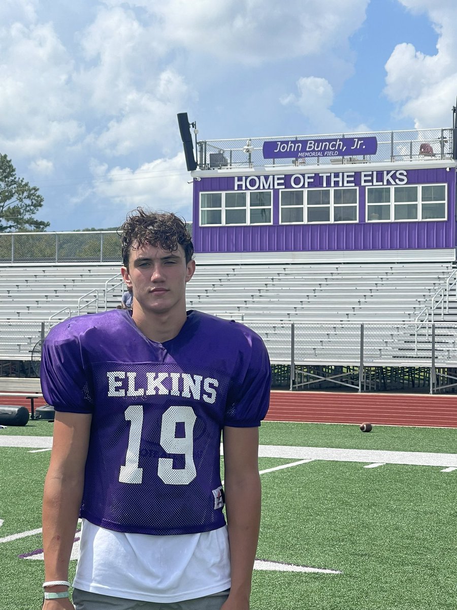 Elkins_Football's tweet photo. Congratulations to Landon Neal for being selected at Special Teams Player of the week. Landon punted very well for us racking up 167 yards on 4 punts. Great job Landon! Keep it up! #elkpride https://t.co/7459TKDb3j