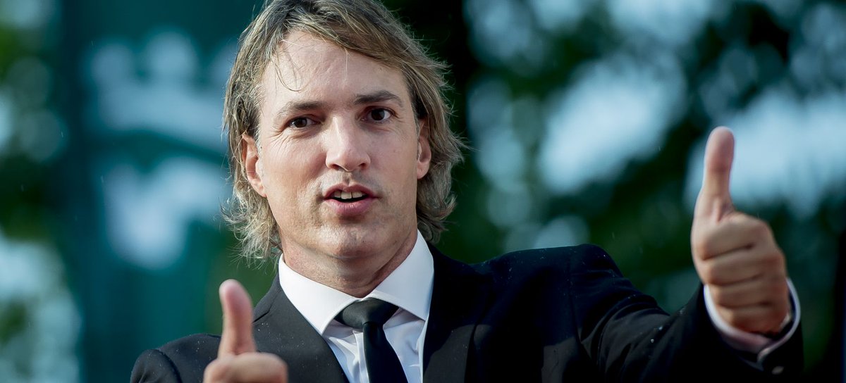 Ismael Beiro (Gran Hermano) anuncia que se presenta a la alcaldía de #Cádiz. Dice que es apolítico y ni de izquierdas ni derechas, aunque Feijoo y Bonilla gloria, Sánchez regular y Kichi el peor. Que todo para el turismo y que dejen hacer negocios.Los apolíticos de toda la vida.