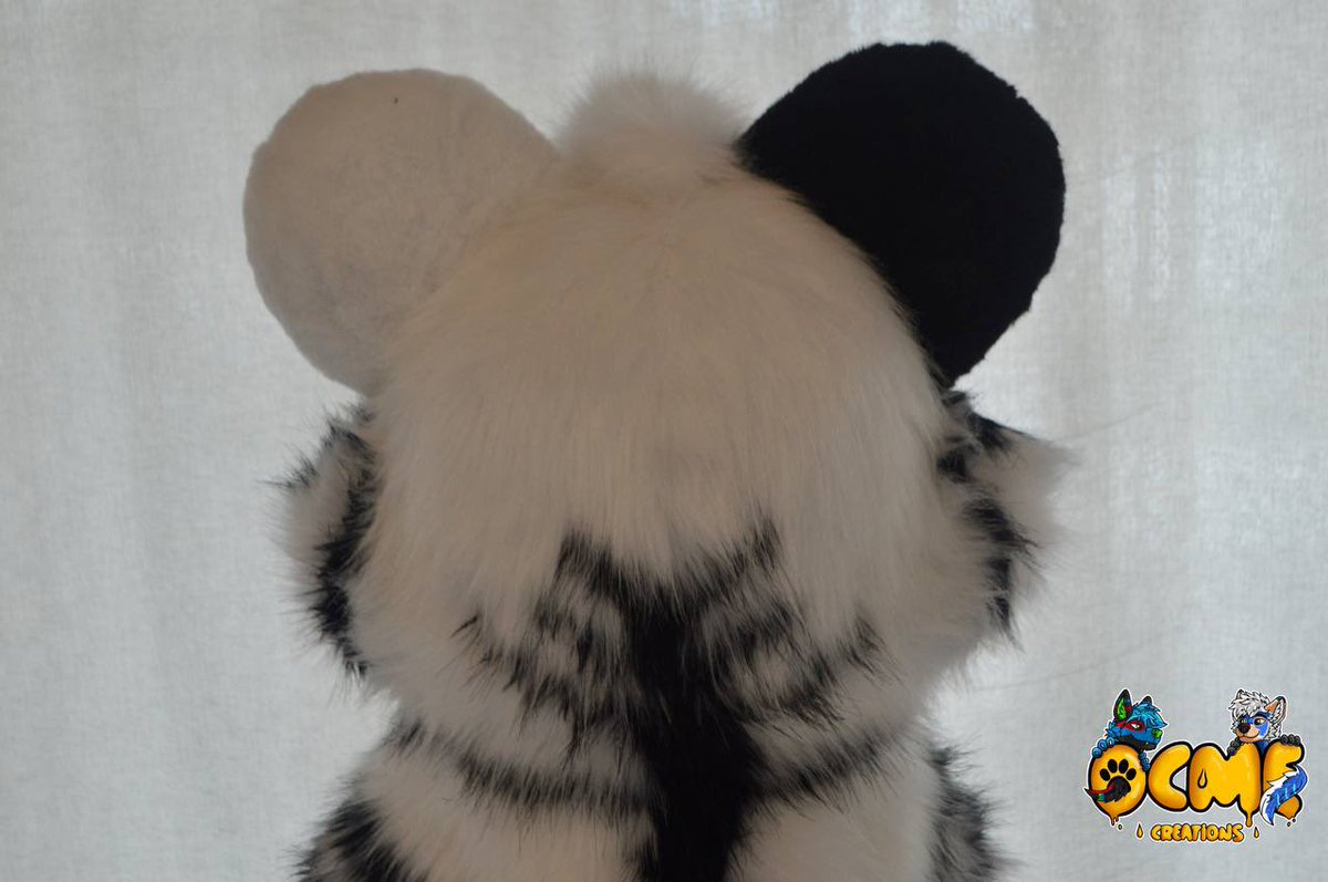 #Project26 
Der Tiger Head ist fertig, er hat folgende Extras: LEDS, Lüfter, Schnurrhaare und Biegbare Ohren 

The head for the tiger is finished, he has following features: leds, a fan, whiskers and bendable ears 

#Fursuit #Fursuitmaker #Furry #Furrie #Furryfandom