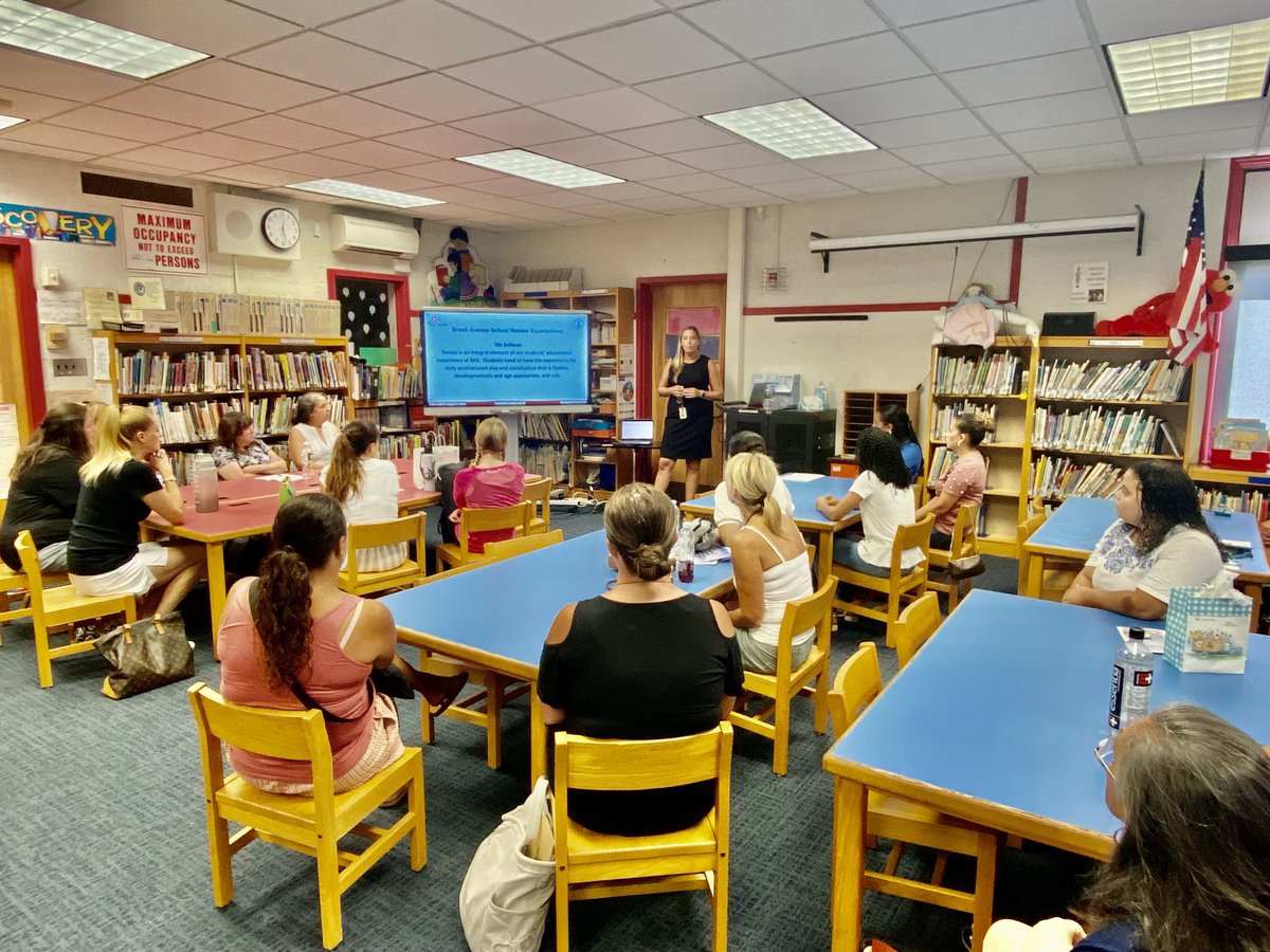 Brook Avenue School tweet media