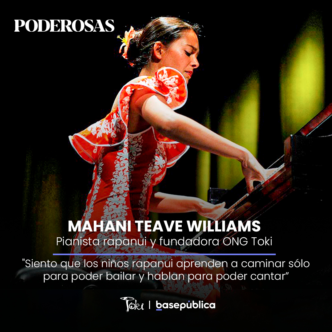 basepublica's tweet photo. 🟣 #Poderosasbp | A los 9 años, Mahani Teave conoció a una músico que, de visita en Rapa Nui, le mostró su piano y enseñó a tocarlo. La conexión fue tal, que desde ahí no lo soltó más. Esta semana saludamos a Mahani por jugársela por el desarrollo cultural y social de su isla👇 https://t.co/csCP7VfvMh