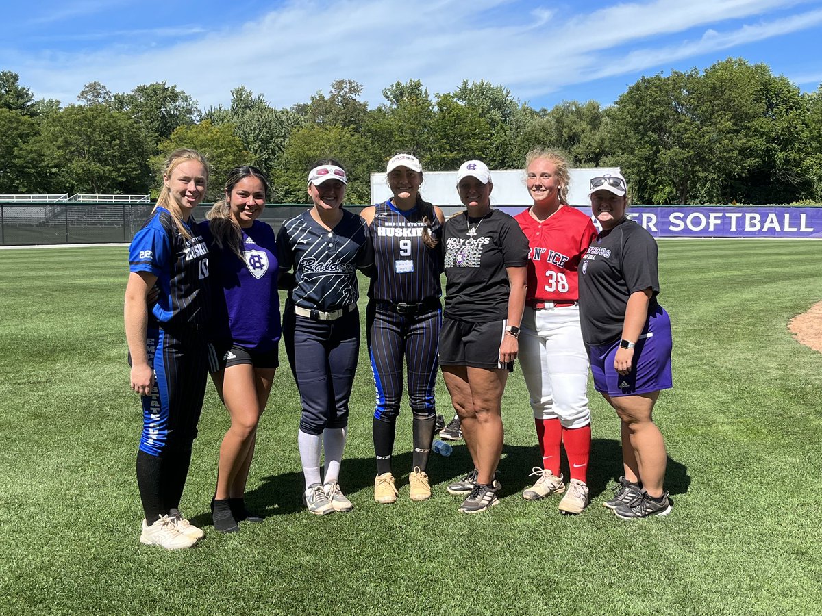 Grateful to spend the day <a href="/HCrossSB/">Holy Cross Softball</a> with these coaches and girls. Can’t wait! <a href="/raiderssbma/">Raiders Softball MA</a>