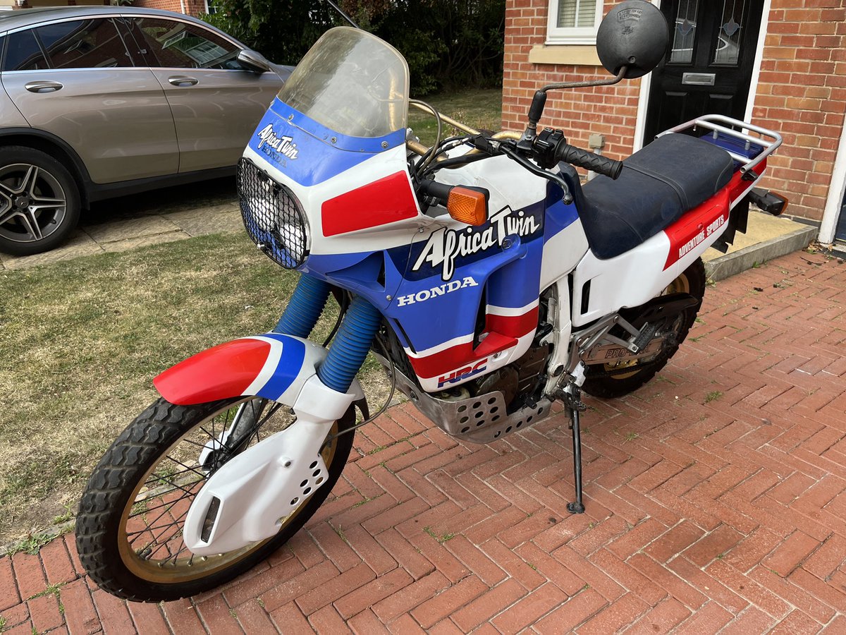 Motoadventure42's tweet photo. Saturday working on the Honda #Rd03 #AfricaTwin carbs full of rust from the tank and petrol taps in a bad way some parts ordered from #RuggedRoads so hope to fire the old girl up in a few days. https://t.co/JhtMCDYFgn