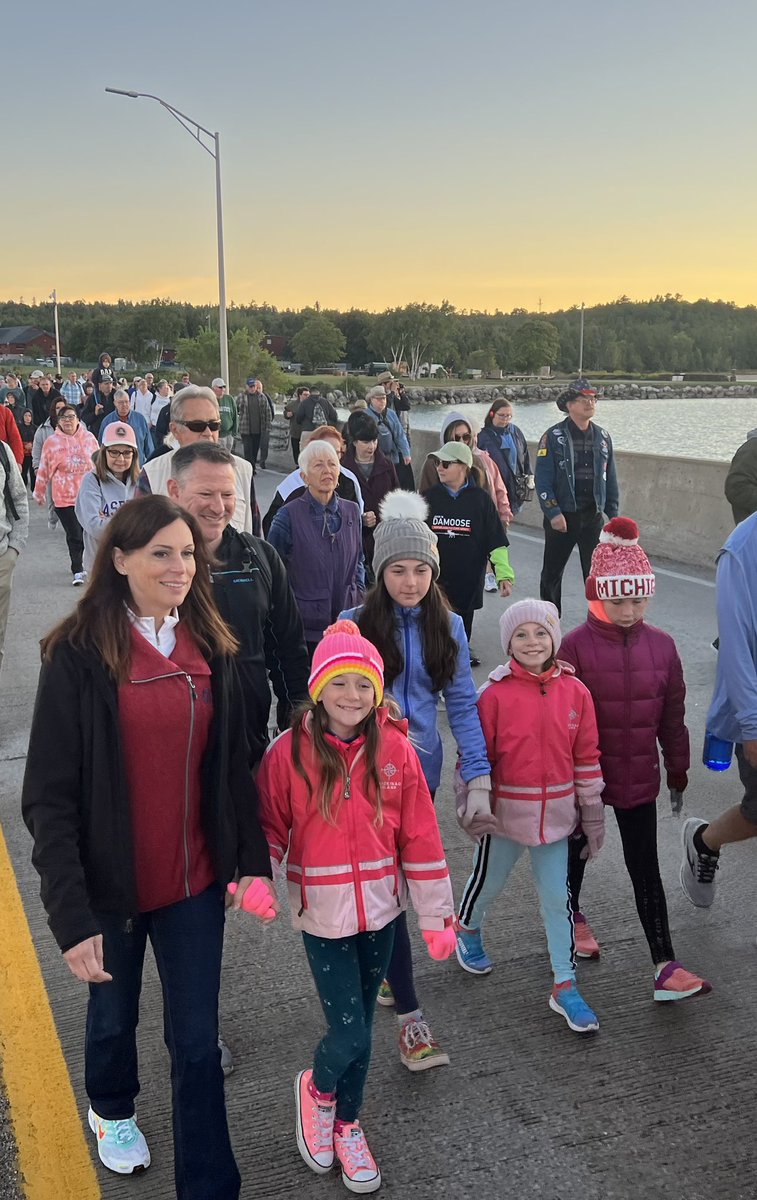 TudorDixon's tweet photo. What an incredible (windy) walk across the Mackinac Bridge this morning with my family and @DamooseForMi! 

And of course, we had to stop at @Mackinaw_Bakery for some delicious donuts 🍩 https://t.co/GybTwdyvQk