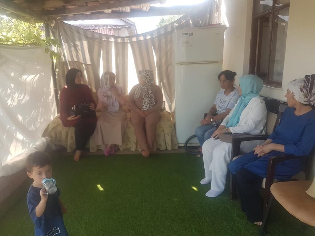 akkadinantalya's tweet photo. 📍 #Döşemealtı
İlçe Sorumlumuz Gülşen Bıçakçı, İlçe Kadın Kolları Başkanımız Mehibe Ekin ile birlikte #Yeşilbayır, #Yeniköy, #Ayanlar, #Çıplaklı, #Kömürcüler Mahallelerimizde esnaf,hasta,bebek ve üye ziyaretleri gerçekleştirdiler. 
@aysekesir @AlimNuran @kubra4kardes @ethemtas https://t.co/W4hJutFJ0g