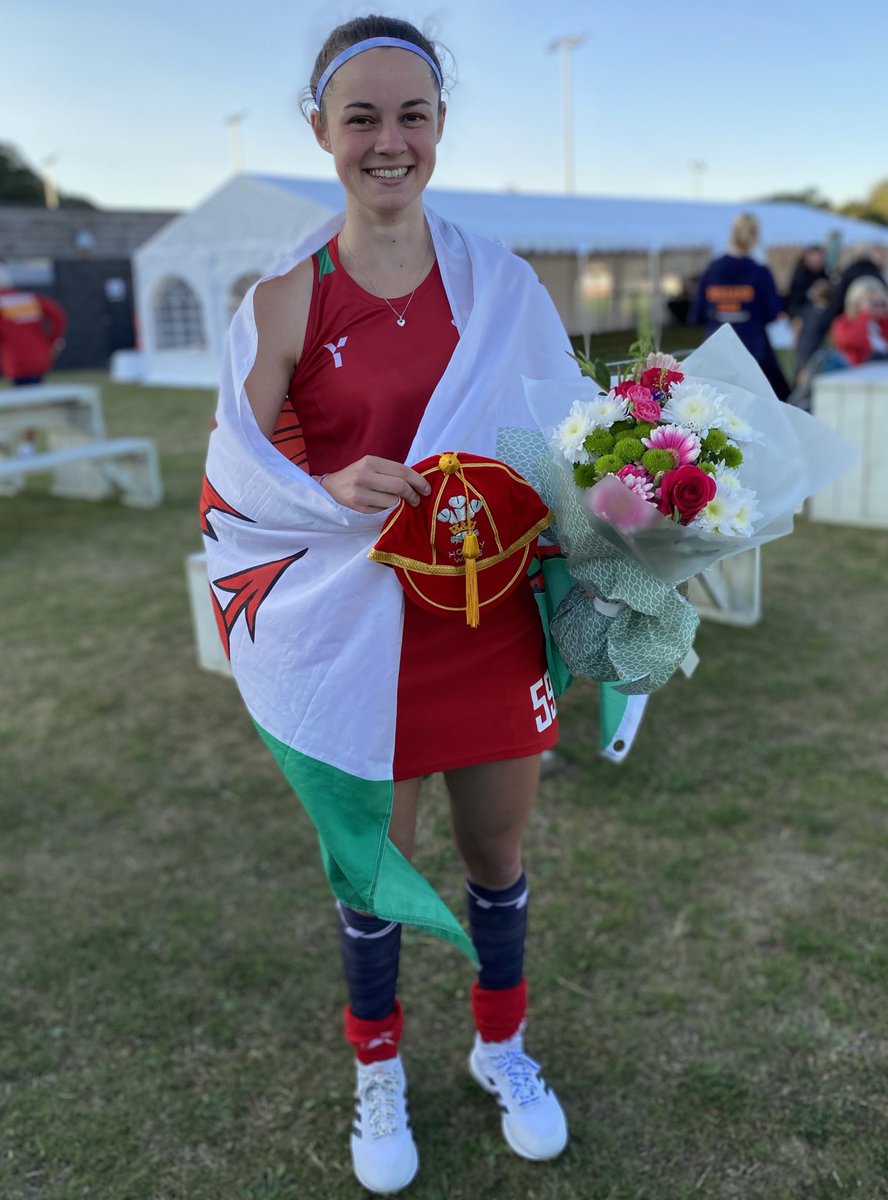 GoodmanMads's tweet photo. 5️⃣9️⃣ Amazing experience receiving my first senior cap for @HockeyWales a couple of weeks ago. Extremely happy to get a goal on debut and I’m very grateful to have my family watching a very special moment @GraysHockey @lborohockey https://t.co/npyRKekHBG