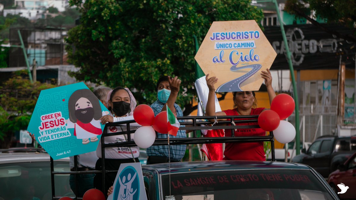 JES_medios's tweet photo. Una gran caravana de vehículos hicieron un recorrido de oración por las calles de nuestro Tuxtla Gutiérrez, Chiapas 🚗
No nos detenemos pese a la lluvia, solo damos gracias a Dios por  esta gran Victoria. 💪🏻🇲🇽
#JesucristoEsperanzaSegura
#JesúsEsElCamino
#JESTV
#CaravanaVehicular https://t.co/V7ywegw62W