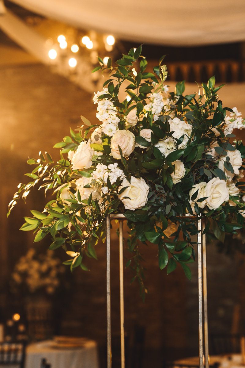 CedarHallTN's tweet photo. Happy Labor Day, everyone! ✨ We hope that you're getting to enjoy a much needed say of rest and doing something you enjoy!⁣
⁣
Venue + Coordination ◦ @cedarhallTN
Photographer ◦ Snap Happy Photography https://t.co/MCTaCJDZ98