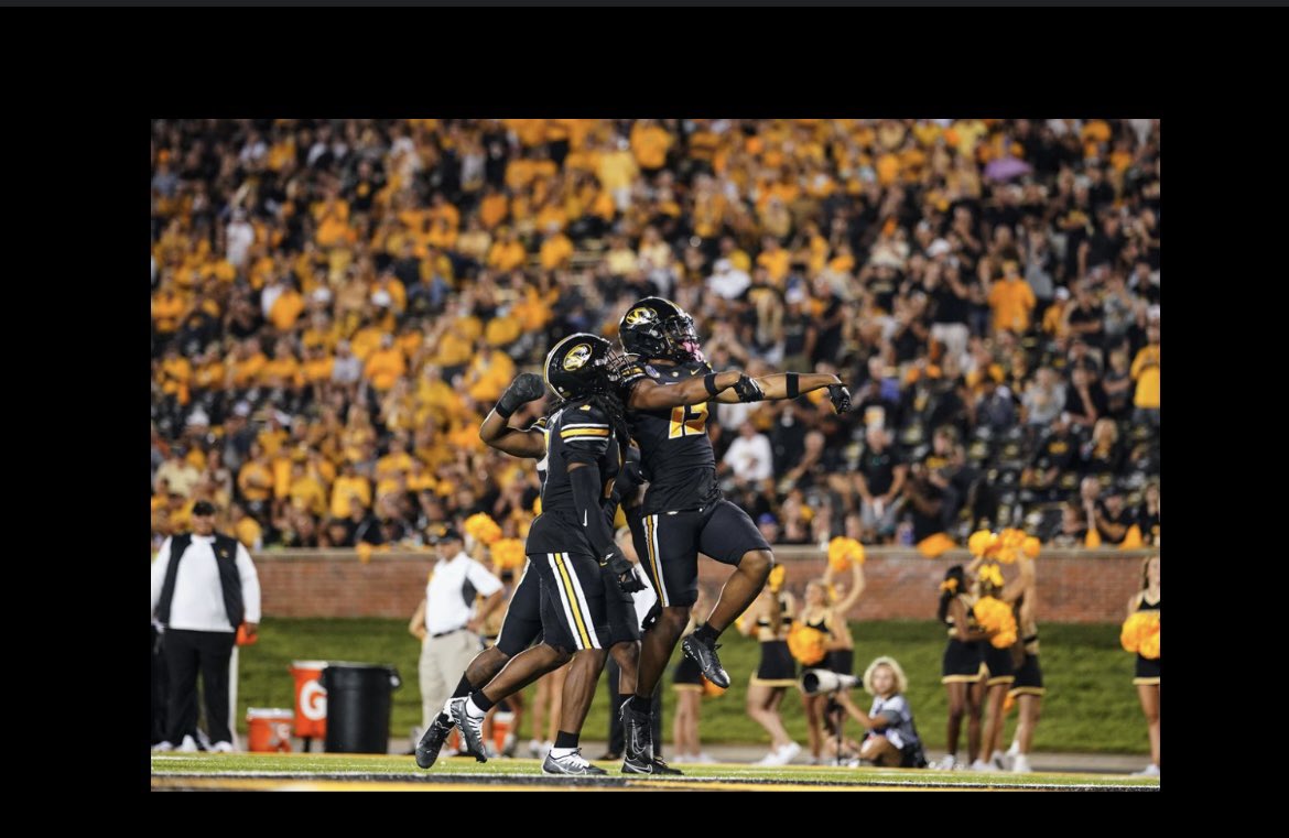 beejayyee's tweet photo. Blessed to receive an offer from the University of Missouri. #AGTG @RyanTrichel @samspiegs @Beast1Athletics @Zephani91241287 https://t.co/mO6KEbfVXO