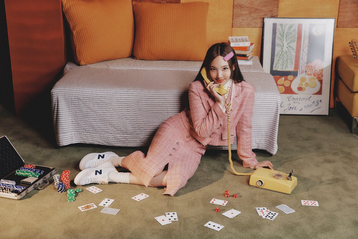 JYPETWICE's tweet photo. NAYEON &amp; OLIVE DES OLIVE

https://t.co/lrrwRytYgw

❣Listen "BETWEEN 1&amp;2" HERE👇
https://t.co/ipcfsZGYmw

#TWICE #트와이스 #NAYEON #나연
#올리브데올리브 #olivedesolive #광고 https://t.co/0dEauxcwFW