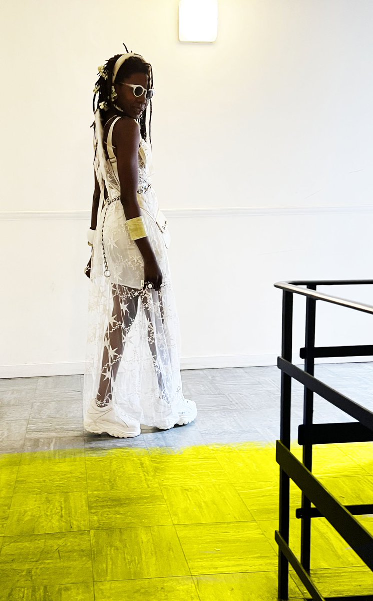 LucyNamayanja's tweet photo. Notting Hill Carnival, on the 29th August 2022.
#london #greatbritain #england #friezeartfair #154africanartfair
#nationalportraitgallery #oldmasters #masters #tatemodern #tatebritain
#icalondon #ica #contemporaryart #galleries #gallery #carnival #nottinghillcarnival
#art #museum https://t.co/Mwa5a85mHn