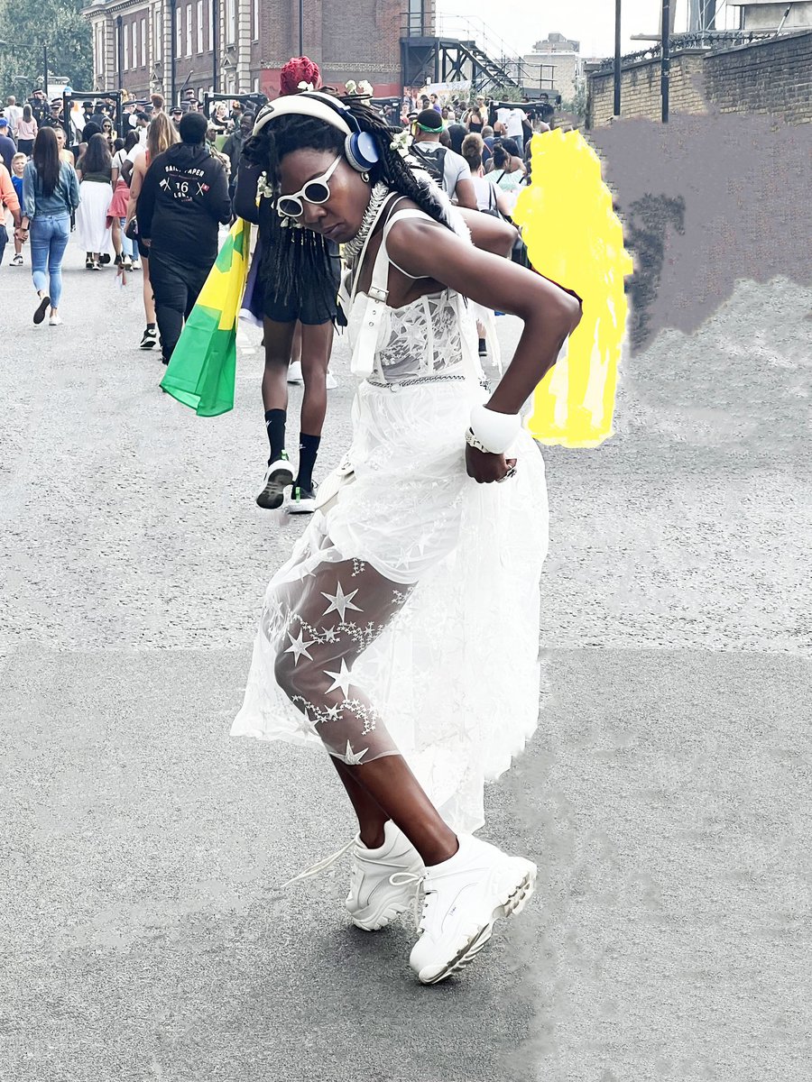 LucyNamayanja's tweet photo. Notting Hill Carnival, on the 29th August 2022.
#london #greatbritain #england #friezeartfair #154africanartfair
#nationalportraitgallery #oldmasters #masters #tatemodern #tatebritain
#icalondon #ica #contemporaryart #galleries #gallery #carnival #nottinghillcarnival
#art #museum https://t.co/3TvOE61bTB