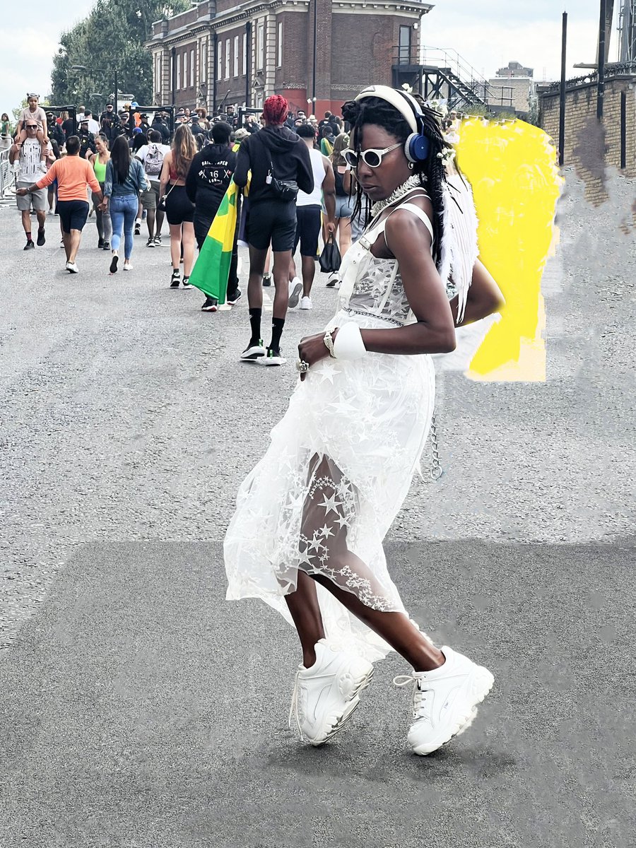 LucyNamayanja's tweet photo. Notting Hill Carnival, on the 29th August 2022.
#london #greatbritain #england #friezeartfair #154africanartfair
#nationalportraitgallery #oldmasters #masters #tatemodern #tatebritain
#icalondon #ica #contemporaryart #galleries #gallery #carnival #nottinghillcarnival
#art #museum https://t.co/3TvOE61bTB