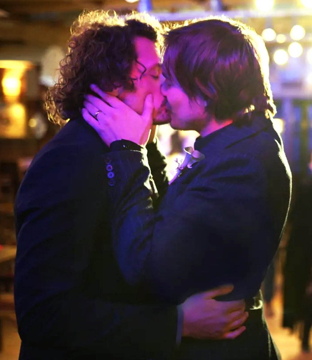 hel 🌿 tweet media