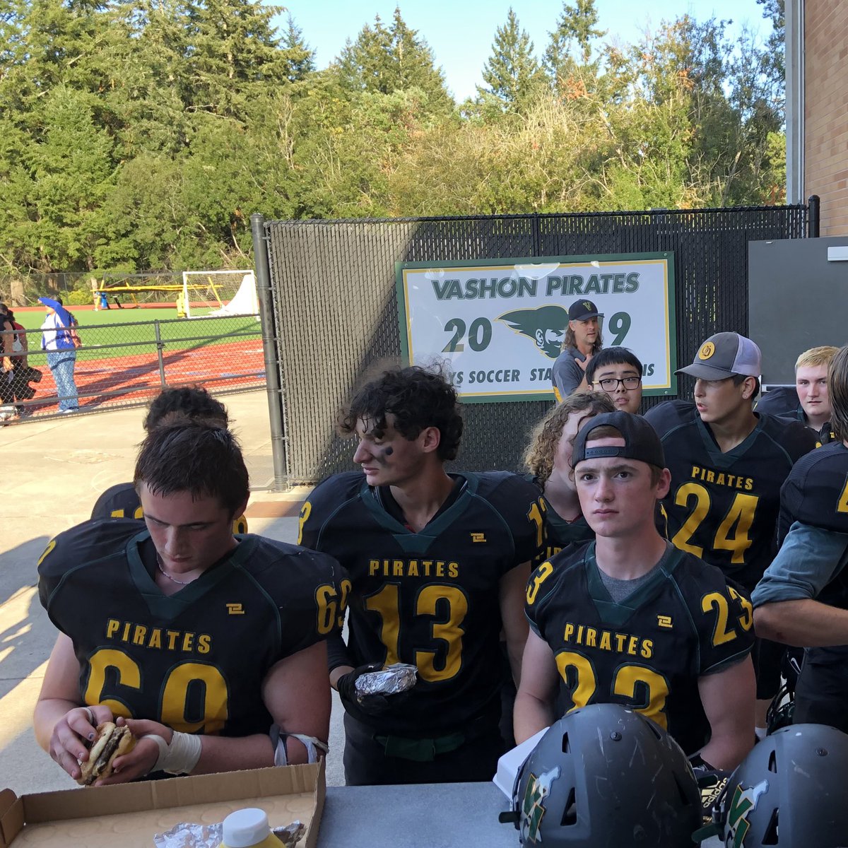 VashonPirates's tweet photo. Recovery in the form of . . . 🍔 https://t.co/Xoh2TWopAX