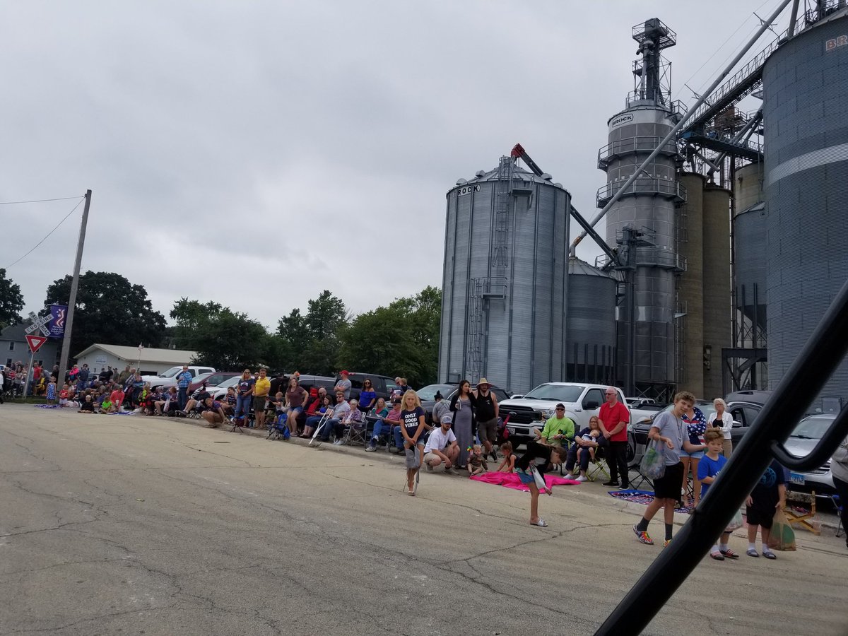 Hersher , IL Labor day parade 🌽🇺🇸🌽
<a href="/Drew_W_Wright/">Drew Wright</a> 
<a href="/PioneerSeeds/">Pioneer Seeds U.S.</a> 
#PIONEERSTRONG 🇺🇸🌽💪
#AMERICANSINCE1926 🇺🇸🌽🇺🇸