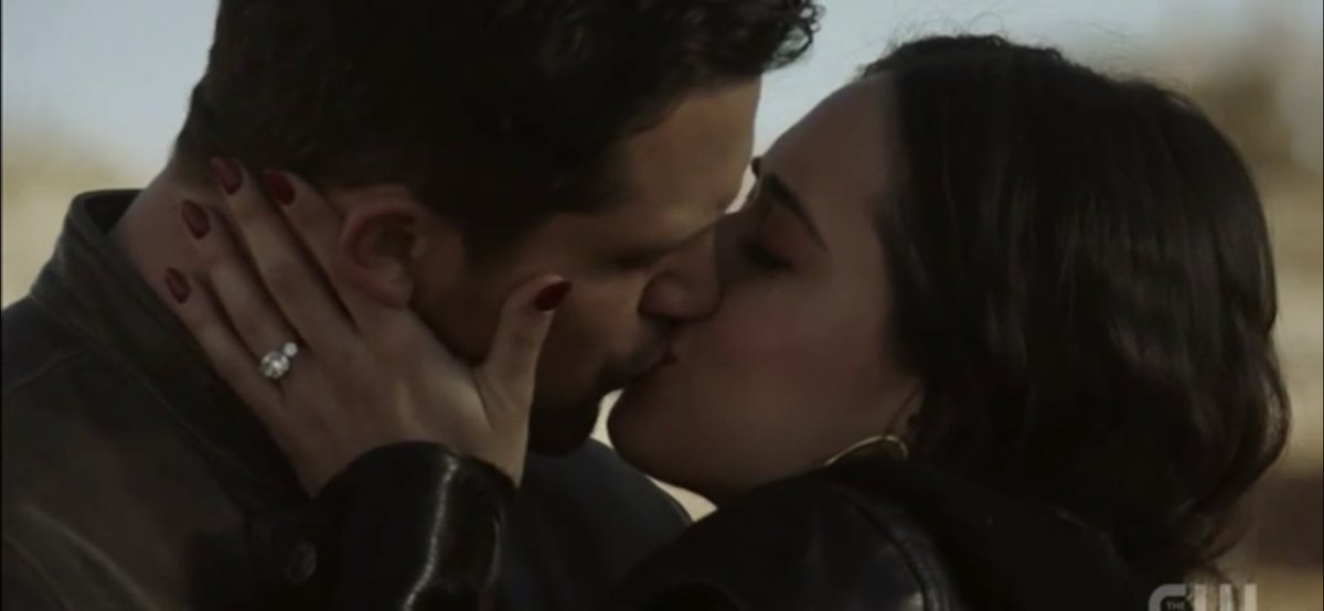 SOPHlEBAEK's tweet photo. this is my last straw i swear to god #RoswellNM https://t.co/XcULaKfNO1