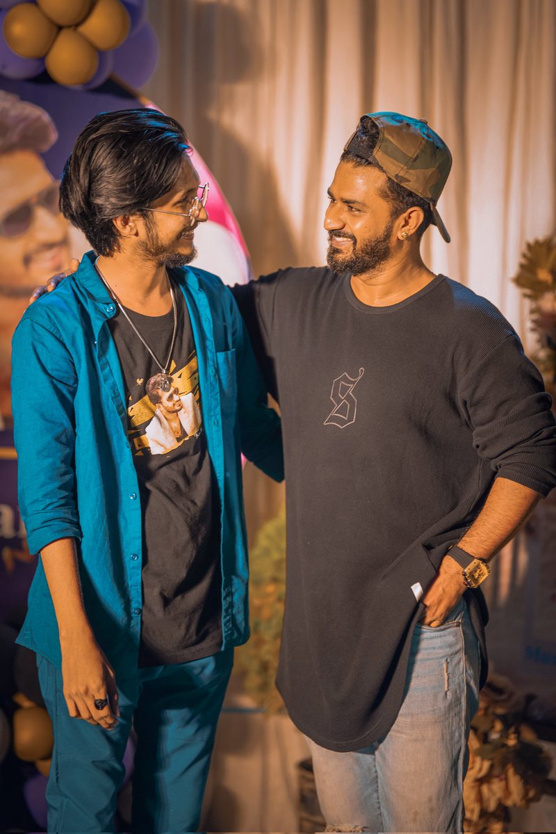 DsSabbir's tweet photo. @MusfiqRFarhan Ostaad 🖤

#musfiqrfarhan #sabbirhhowlader https://t.co/eKV2DnqxgJ