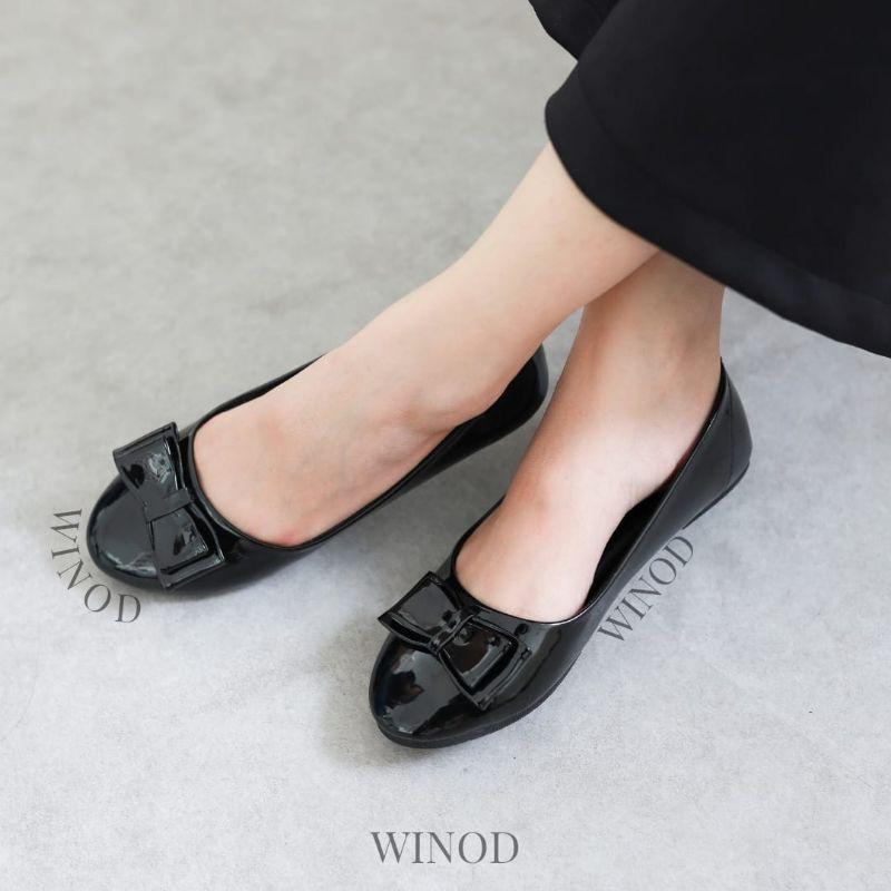 biblesgo's tweet photo. ❣️ Rekomendasi Flatshoes ❣️

📍 https://t.co/xEoe1uWcXT

🖇️ tags : #ditikungsahabat #ONEPIECE1059 #StrayKids #BORNPINK #LALISA #GMMTVSafeHouseSS4D1 HUANG RENJUN THANK YOU #DukungSeptemberBergerak #SaatnyaBangkitMelawan https://t.co/0bYmXjuQny