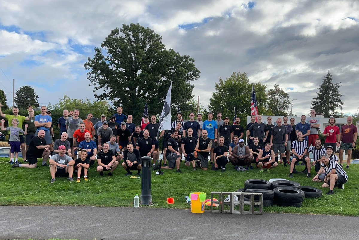 F3Seattle's tweet photo. Happy Labor Day from F3 Seattle
F3 Puget Sound and F3 Seattle had a convergence to celebrate the big day at Heritage Park in Kirkland, WA. Way to start the week gents 💪📈
#f3seattle #f3pugetsound #f3nation #laborday #fitness #leadership #community https://t.co/160SMOxdpB