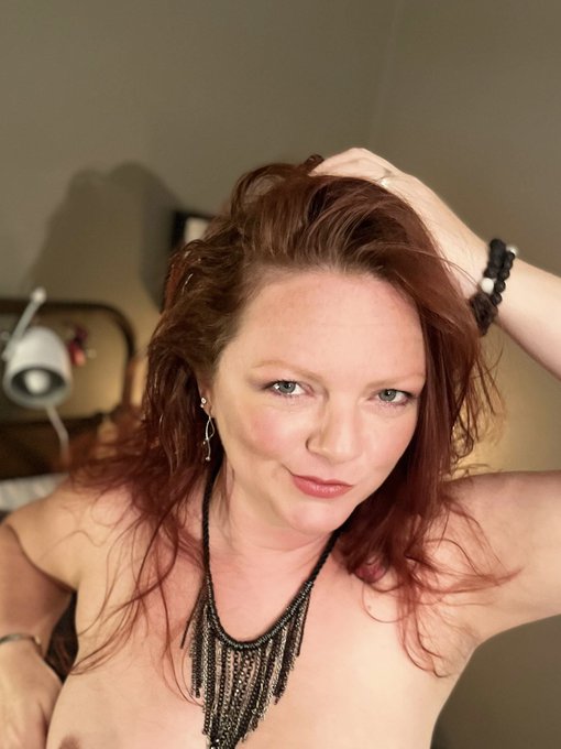 Look at my hard nipples sneaking into these photos. R/t and share for some love. https://t.co/FUQGE2<a href="/tag/skinnydipping"class="tags"><span>#skinnydipping</span></a>