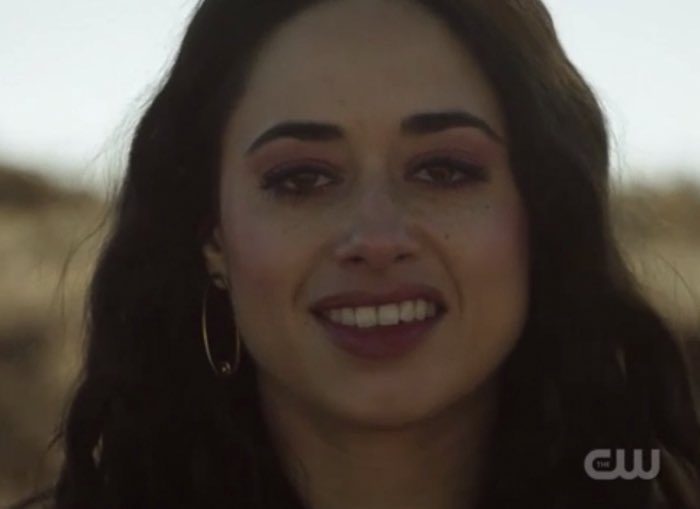 somethingrwrb's tweet photo. Then. Now. Forever.

First scene x final scene 

#RoswellNM #Echo https://t.co/2D7vzVIZrs