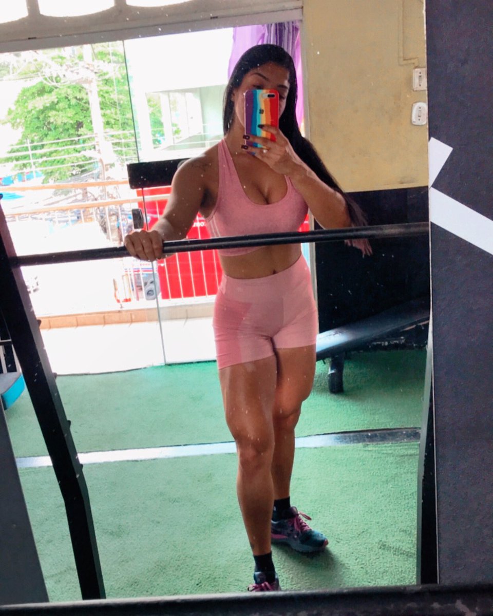 raylina24's tweet photo. 💪🏽 https://t.co/QdtHUiUJGN