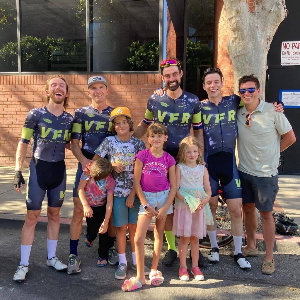 volerracing's tweet image. We had a small squad and a fantastic cheer squad out at the Giro di San Francisco today. @bradd_wiggss spent a quality amount of time being antisocial off the front before being brought back, @chrishdee won a prime, and Josh sprinted for third to finish … instagr.am/p/CiJVdtJvDaX/