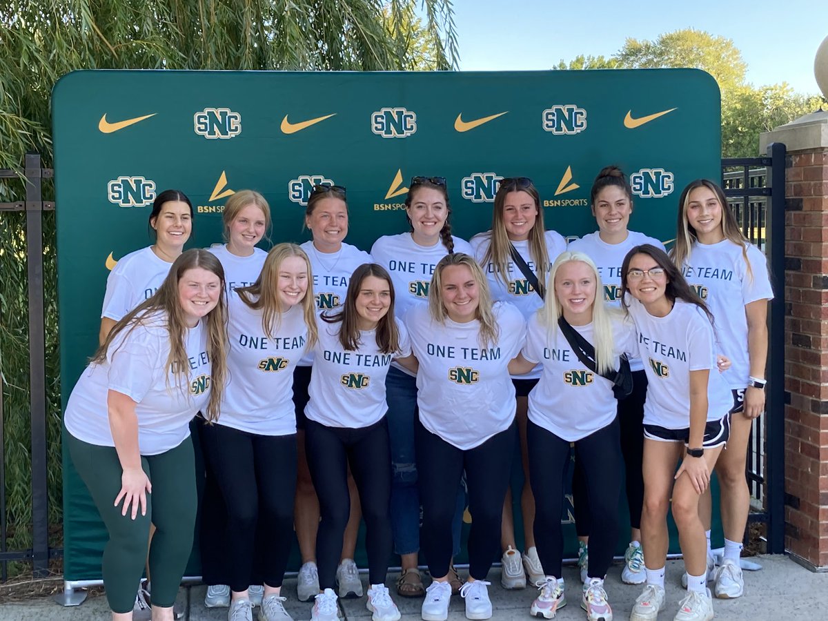 Student-Athlete Welcome Back!  Let’s have a great year Green Knights!  🟢⚜️🟡
#BlessingOfTheAthletes
