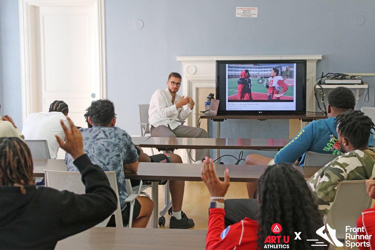 ARTU_Knights's tweet photo. This past Saturday, #ARTU Athletics &amp; Front Runner Sports hosted 6 training sessions of how to maximize student-athlete’s NIL (Name, Image, Likeness) opportunities for the #UrbanKnights this year! #BeArtistBeAthlete https://t.co/q03kWYuT5E