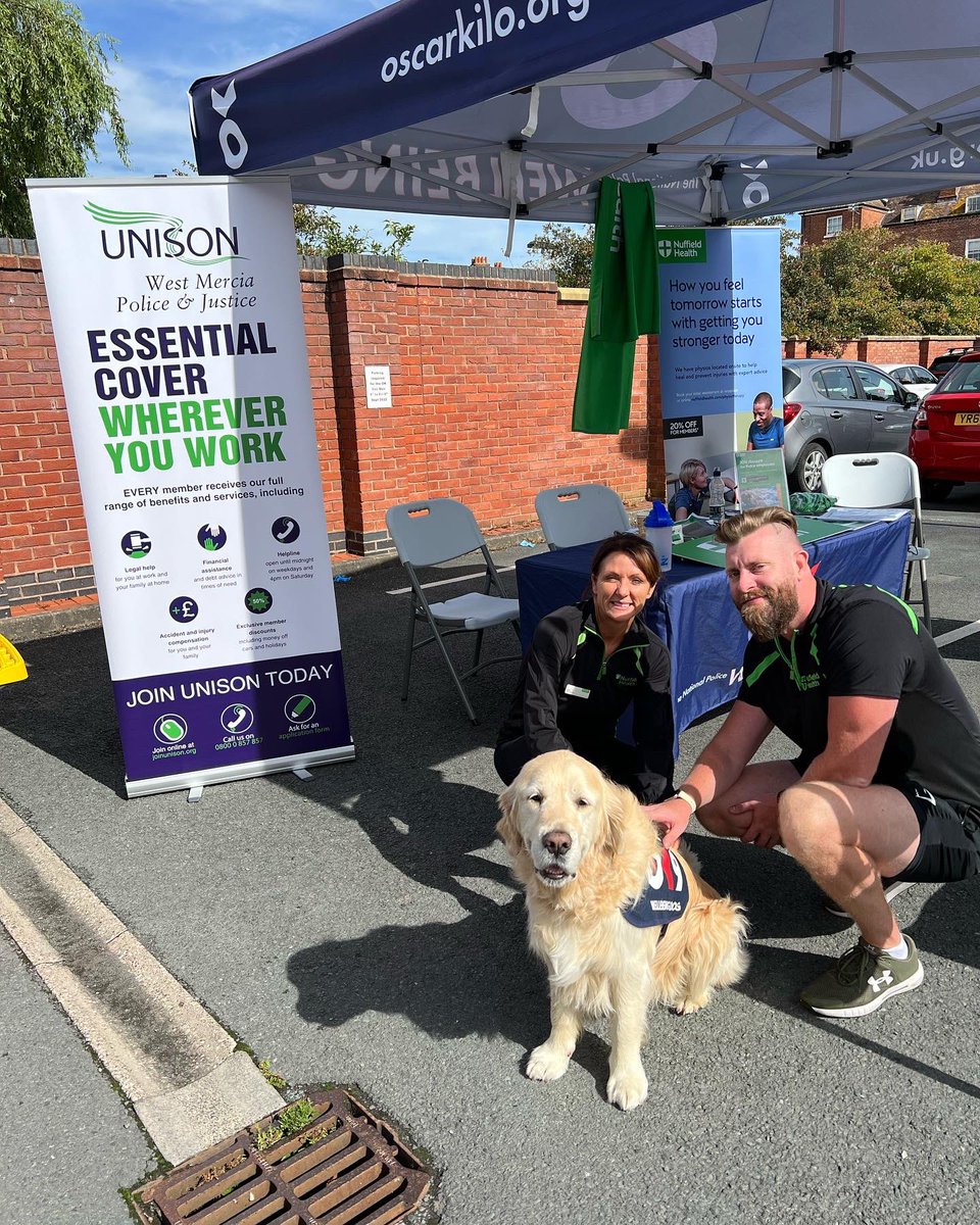 Rapha_Wellbeing's tweet photo. I always love visiting my friends at Worcester Police station, it was great to be part of the #wellbeingweek organised for the officers and staff. #ok9 @OscarKiloNine #pauseforpaws @WMerciaPolice @SuptRebeccaLove https://t.co/MiEiTyaQGZ