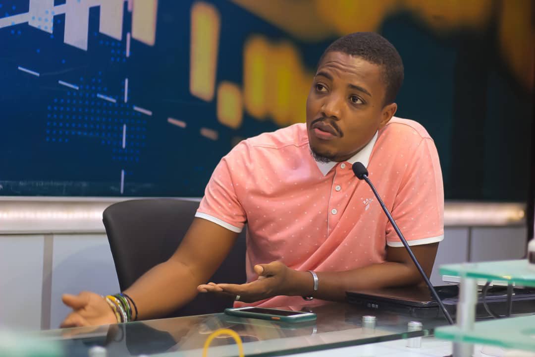 #TransePoétiqueDansLaPresse

Jean Gesner Dorval, membre de la team Loque Urbaine, était reçu par <a href="/tcardo_official/">tcardo Ricardo Nicolas</a> à la <a href="/RTVCHAITI/">Radio Television Caraibes</a> pour parler de la 2ème édition du festival #TransePoétique qui s’approche à grand pas !