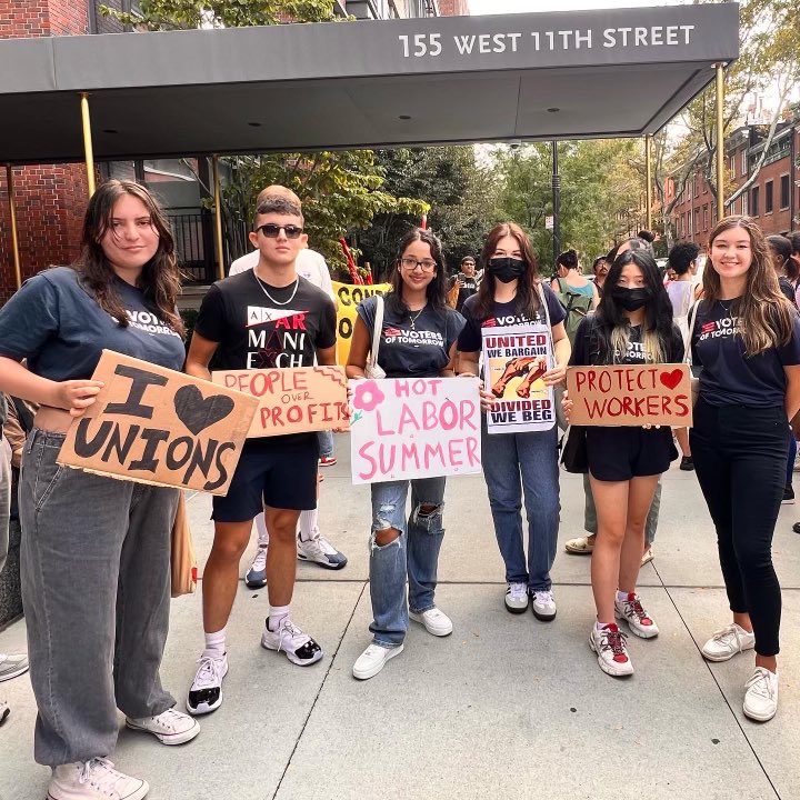 VotersTomorrow's tweet photo. To celebrate Labor Day, @VOTNewYork took to the streets to support the Amazon Labor Union.

Gen Z won’t stop fighting for better working conditions for everyone because we know this isn’t just something that matters today. Our futures in the workforce are at stake too. https://t.co/l7BeLK8tbx