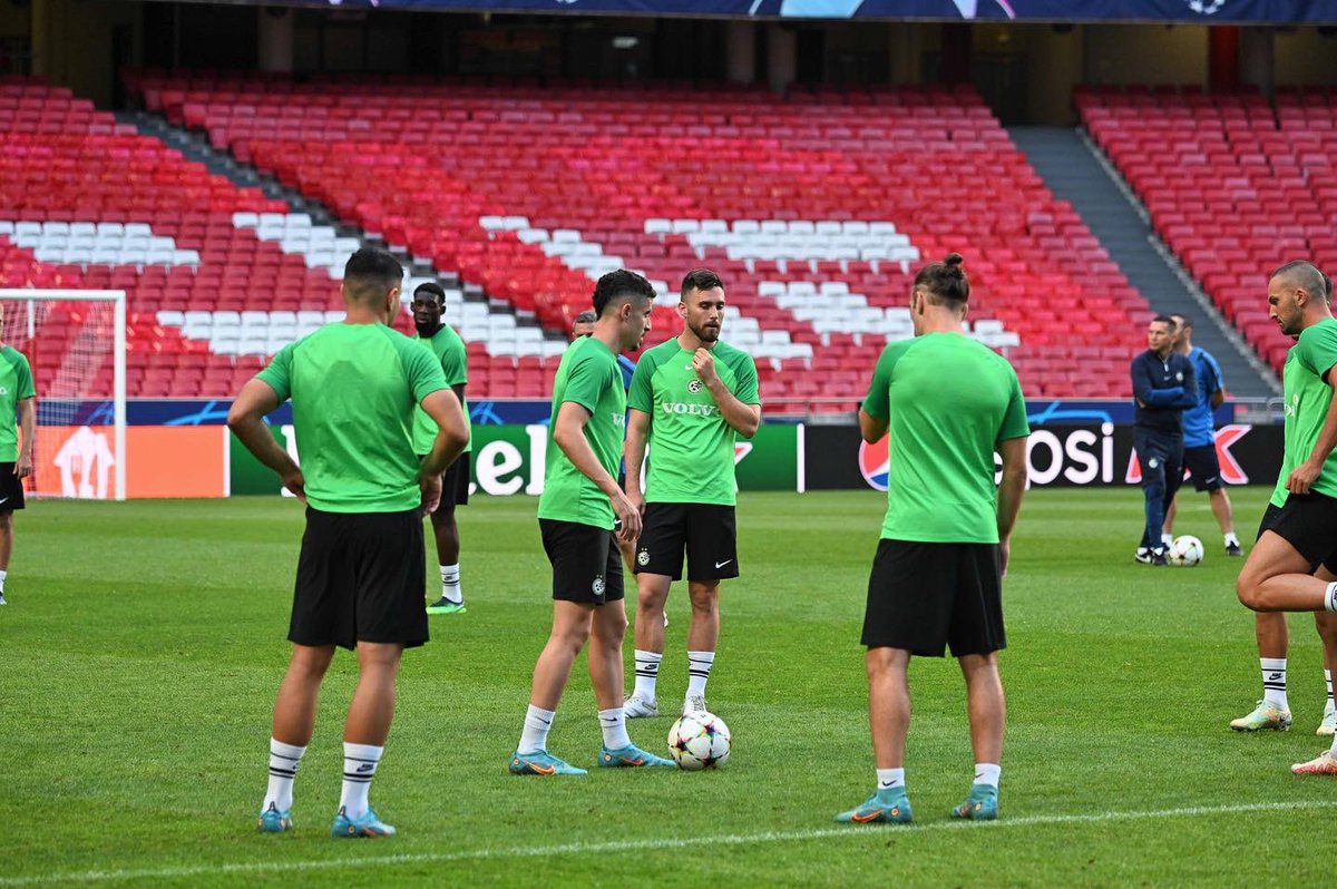 mhfootballclub's tweet photo. Next stop: MD1 β½οΈπ₯
#finaltrainingsession #ucl https://t.co/laxgtmk2Zo