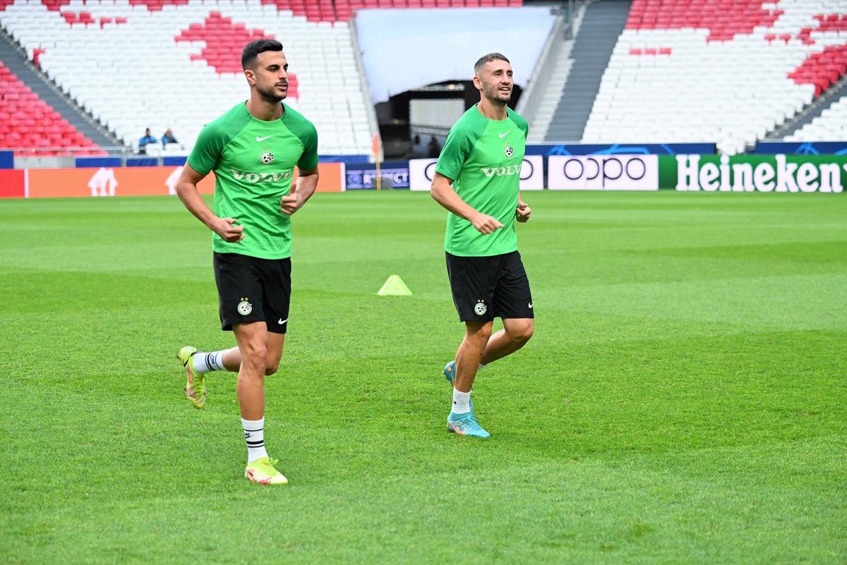 mhfootballclub's tweet photo. Next stop: MD1 β½οΈπ₯
#finaltrainingsession #ucl https://t.co/laxgtmk2Zo