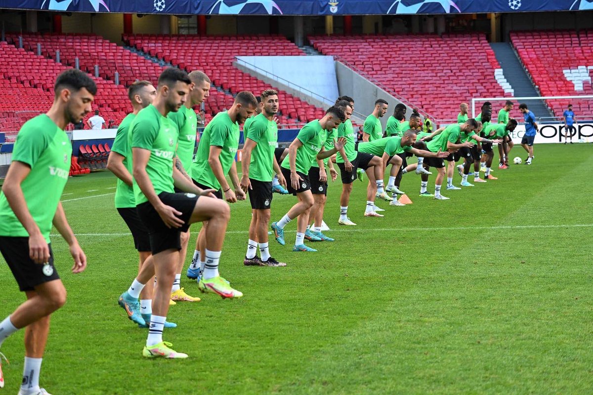 mhfootballclub's tweet photo. Next stop: MD1 β½οΈπ₯
#finaltrainingsession #ucl https://t.co/laxgtmk2Zo