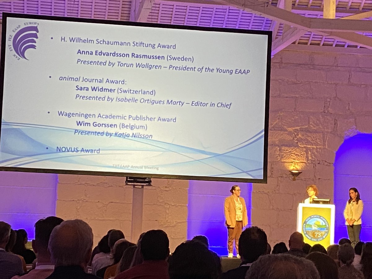 At #EAAP2022 first winner of animal Journal Award: Sarah Widmer from  <a href="/unibern/">Universität Bern</a> Congrats 👏🏻🥂