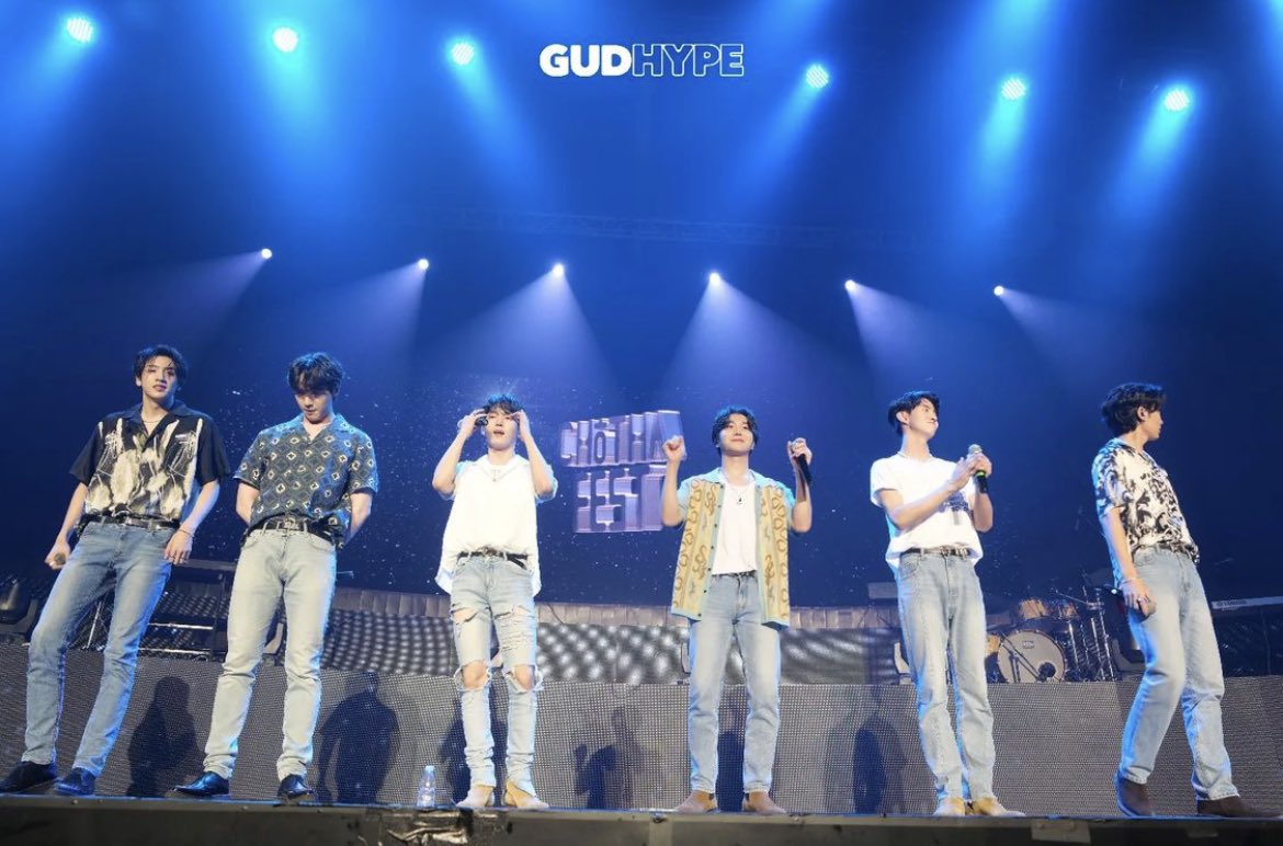 PentagonMexico's tweet photo. 2200905 📸 #PENTAGON @ #ChotaFest
#Repost I_NG @ GUDhype
Fotos de Pentagon en él Chota Fest en Jakarta
Cr. yutodaaaaaaaaaa
#PENTAGON #펜타곤 @CUBE_PTG ✨ https://t.co/LTcaHAlMAH