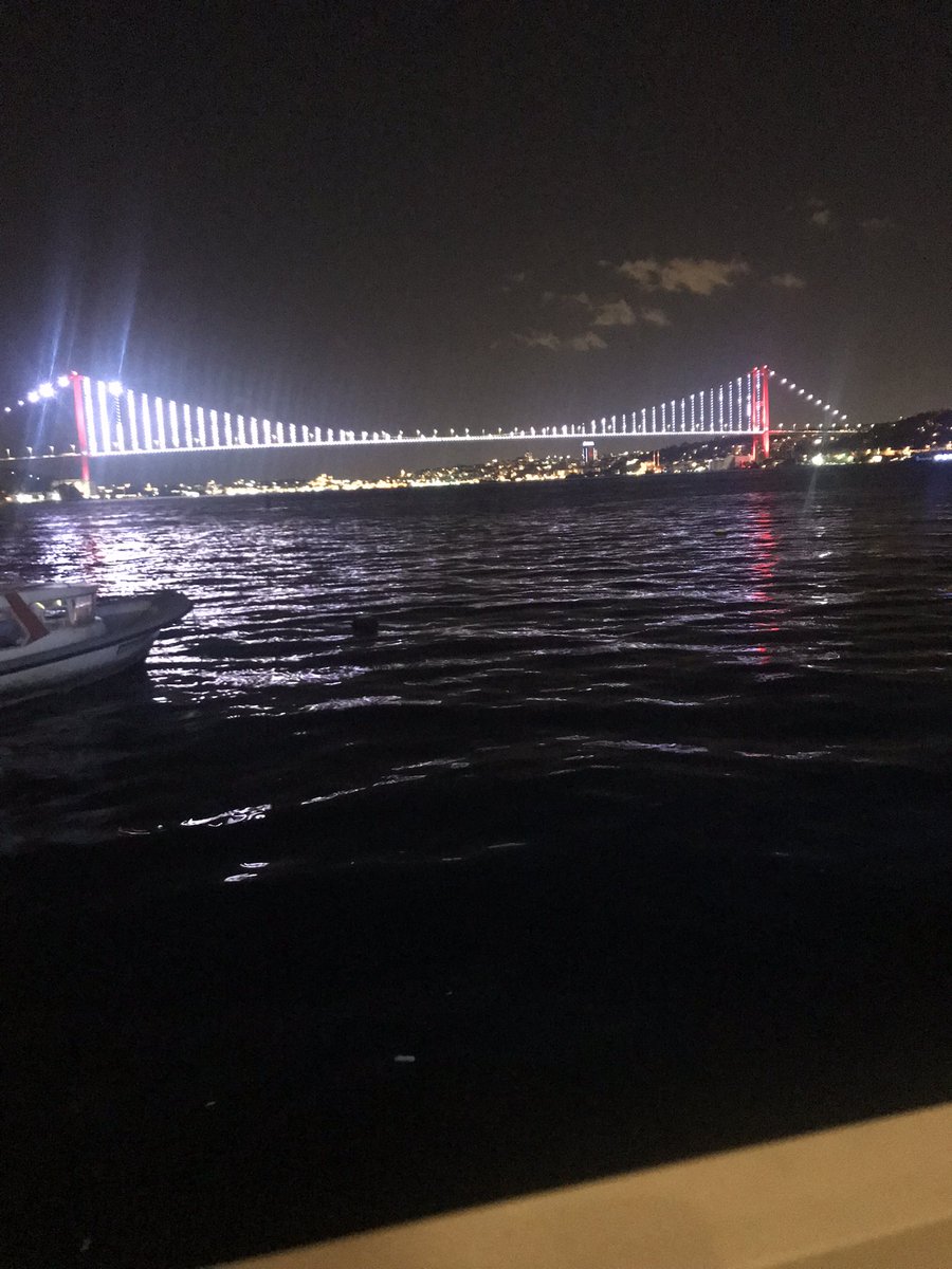 utangacadam32's tweet photo. @yuzyuzeykenden @ononplak #bosphorus https://t.co/xkpAiIPSc5