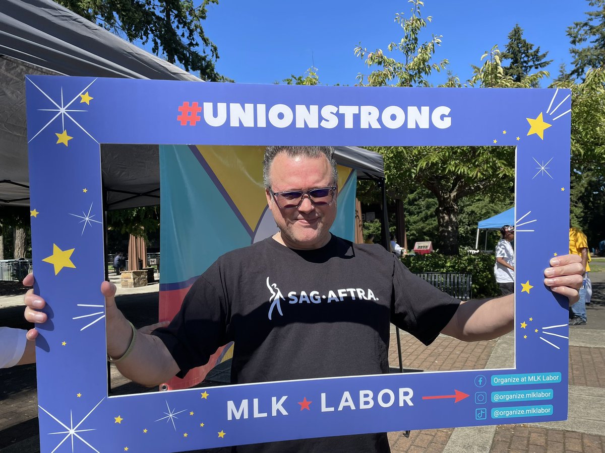 RikDeskin's tweet photo. I’m at the @MLKLabor Photo Booth! #sagaftra #mlklabor #UnionStrong https://t.co/rgmyBeFqeG