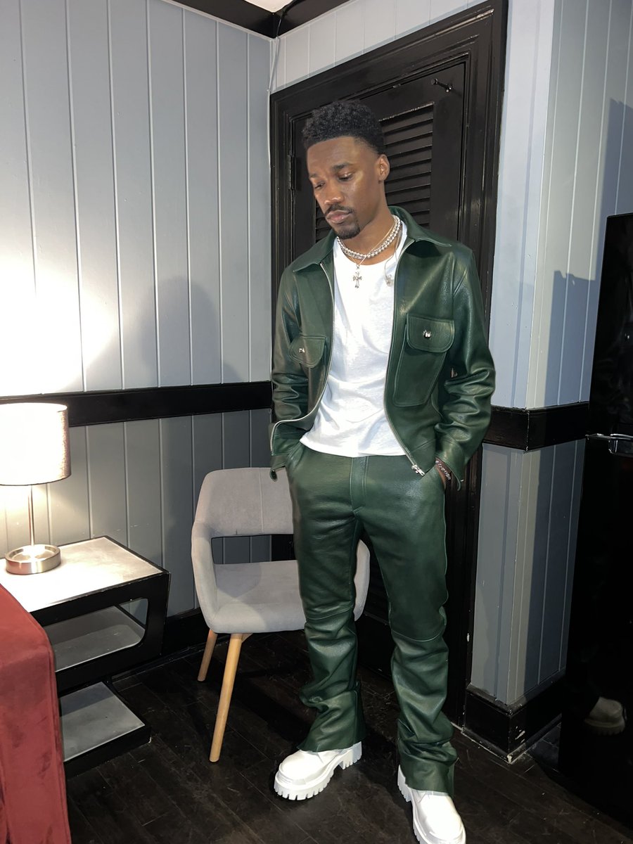 Giveon (@giveon) on Twitter photo 