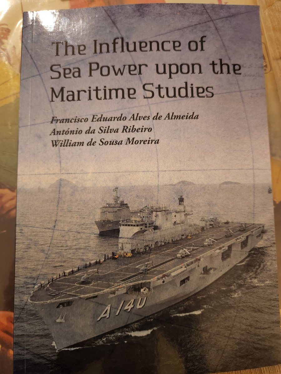 Un libro imprescindible para entender cómo Brasil 🇧🇷 proyecta su poder naval y el rol de los submarinos como su "sea tripwire" <a href="/marmilbr/">Marinha do Brasil</a>