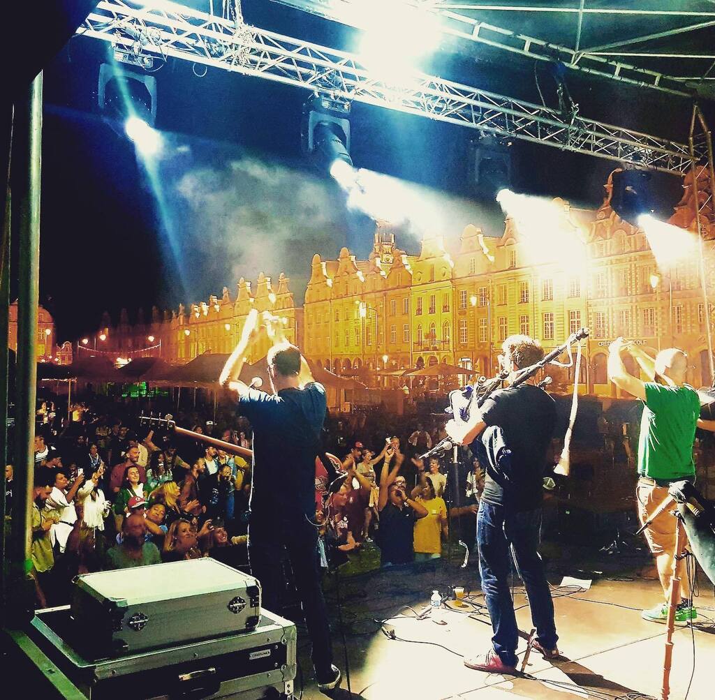 🔥☘️ Merci Arras 🇫🇷 ! @beerpotes_festival  #beerpotesfestival #arras #krakinkellys #celticpunk #bagpipe