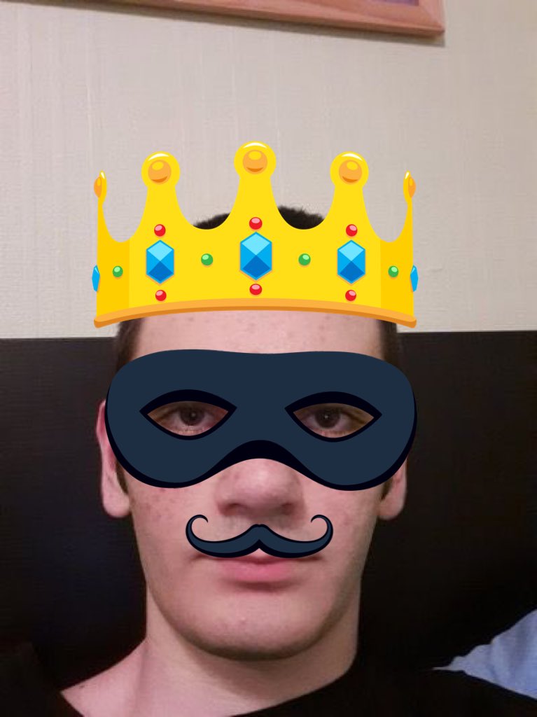 colakuchen9's tweet image. Wer errät wer ich bin