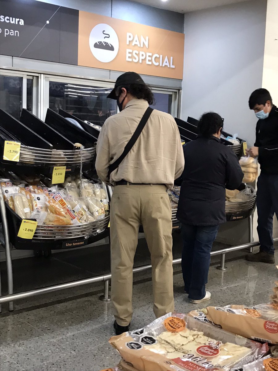 raptyun's tweet photo. adivinen a quien me encontré en el super 😊 https://t.co/RqoZno9E82