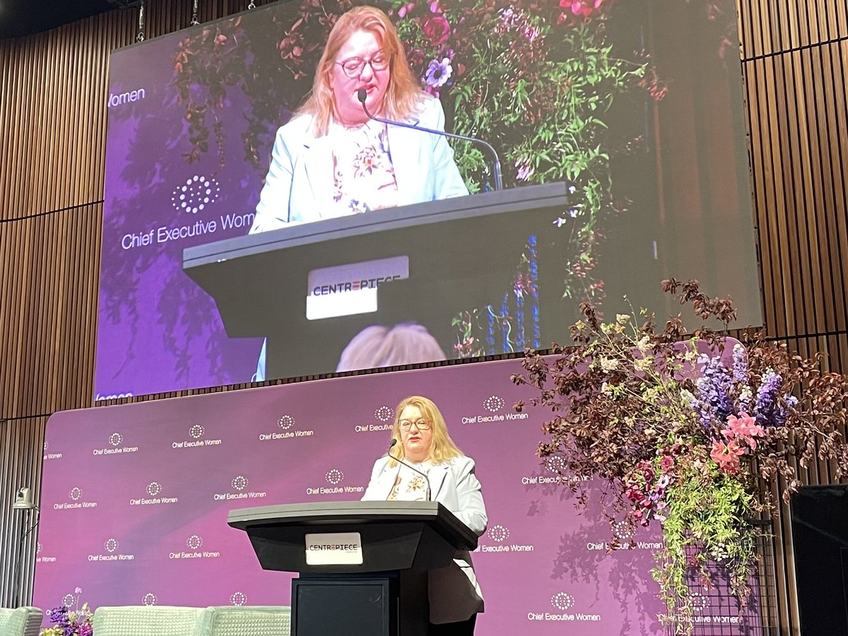 Dee McGrath 🌿 tweet media