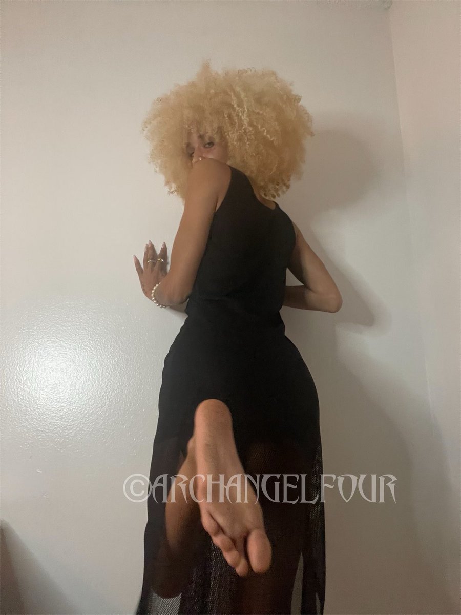 archangelfour's tweet photo. i take everything from men
you don’t deserve anything
anything you get from me is beyond a blessing
no words could ever express the blessing the angels give to you to know someone like ME
💅🏼🫧🫶🏼
♡☮︎♡
findom finsub paypig humanatm femdom footworship feetfetish ct mass uk aus https://t.co/RIK2osQ0KE
