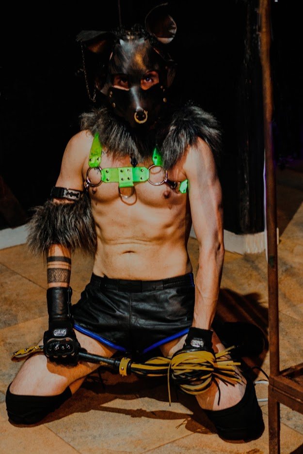 É possível sentir prazer através da dor? A polemica do chicote!!!!