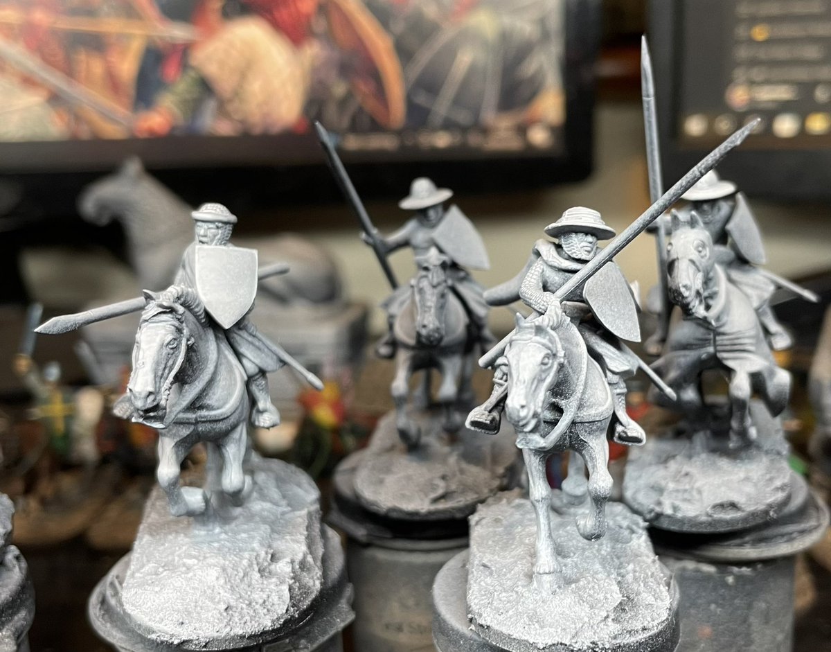 panzerkaput's tweet photo. More mounted sergeants for my Barons' War: Game for my St Mary de Pratis force. Cannot wait to paint these guys. Primed and ready to go. #thebaronswar #fireforgegame #conquestgames #historicalgamer #warhost #wargamer https://t.co/lgWRf96wDw