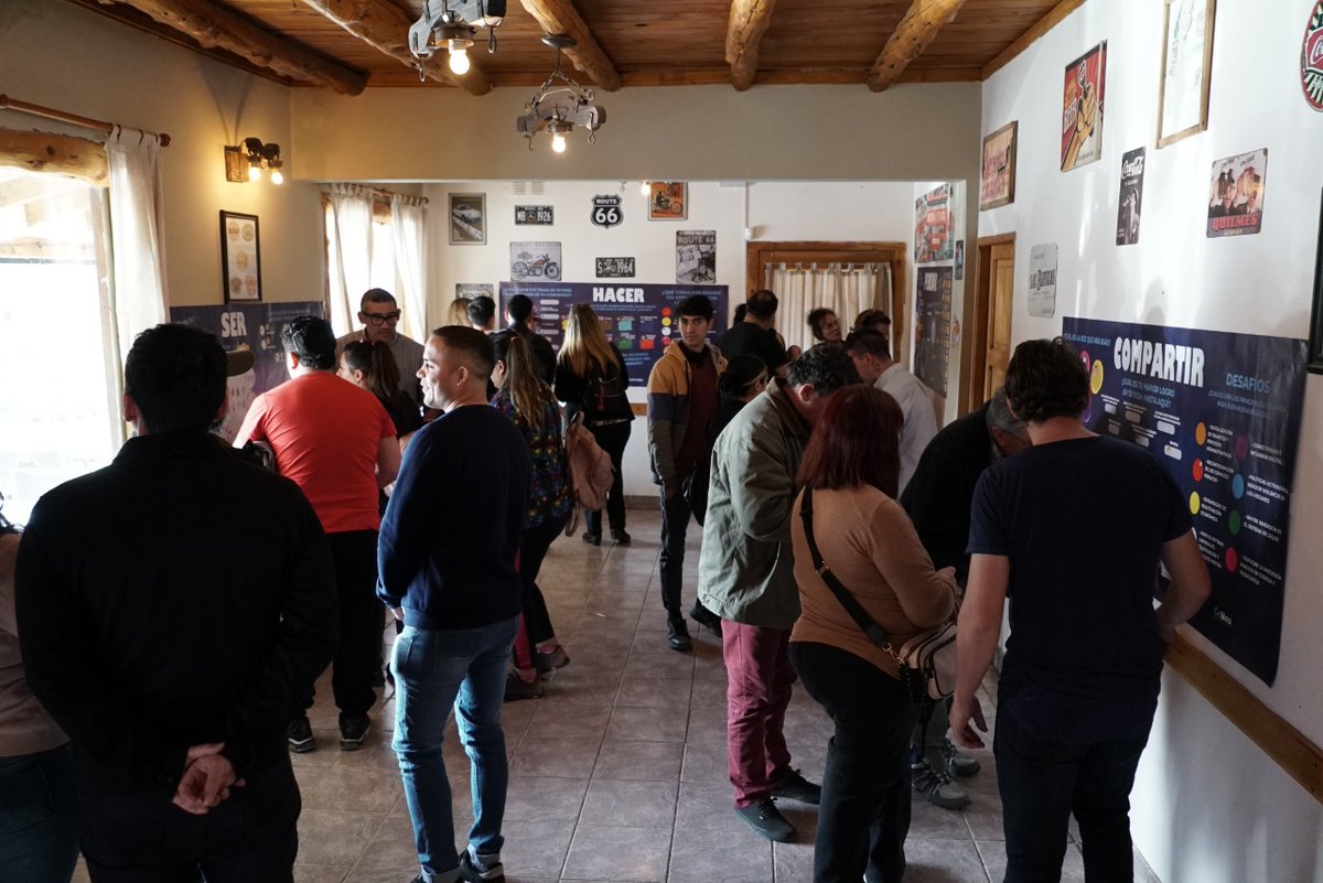 CCeneu's tweet photo. #Hoy
Amplio intercambio de ideas y experiencias en #VillaPehuenia
Sumáte, participá y sé protagonista de la construcción del Neuquén que soñamos #CENEU 

@DiputadosMPN
@marcoskoopm https://t.co/FxOa6sBmK7